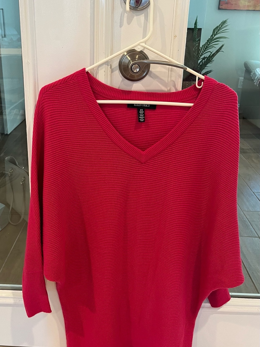 Ellen Tracy Women's V-Neck Sweater - Bright Pink